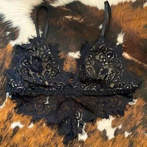Black Lace Bralette